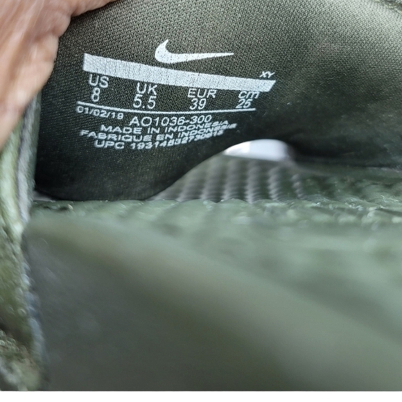 Nike Benassil Jai Se Slides Sz 8 - Picture 6 of 6